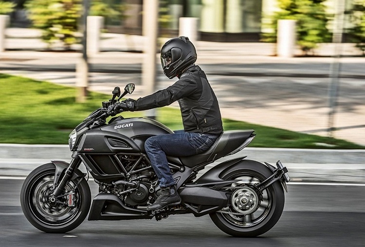 Ducati Diavel 2016