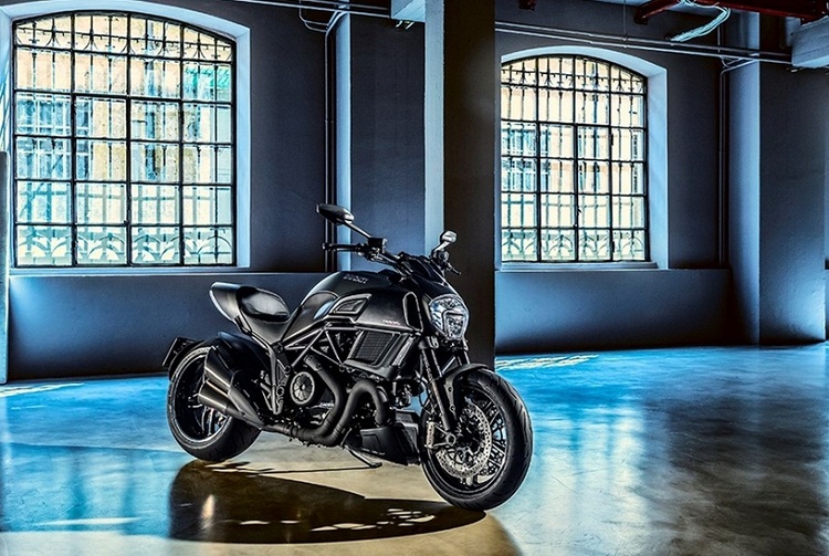 Ducati Diavel 2016