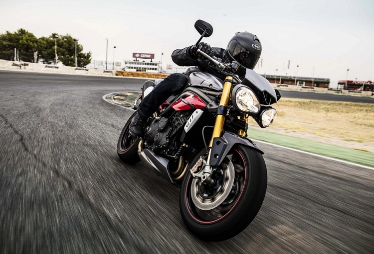 Triumph Speed Triple 2016