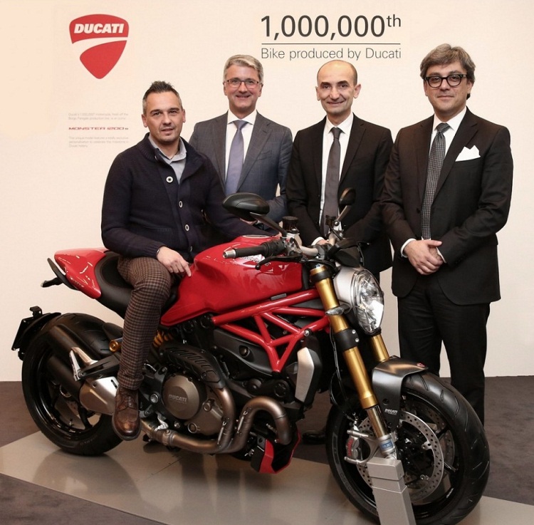 Motocykl Ducati Monster 1200S