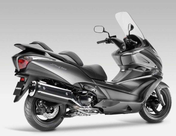 Honda SWT 400 Silver Wing Opinie motocyklistów