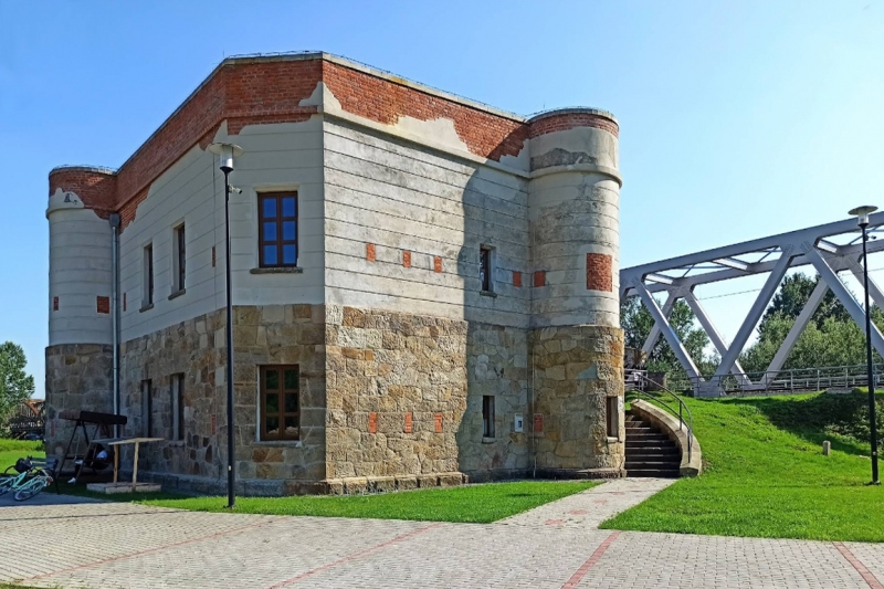 Opis zdjęcia 1