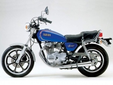 Yamaha XS 400