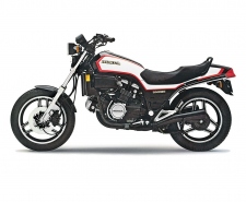 Honda VF700 Sabre