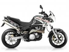 Aprilia Pegaso 650 Strada (2005-2009)