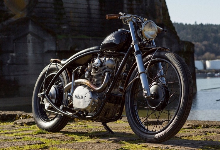 Yamaha XS650 by Holiday Customs