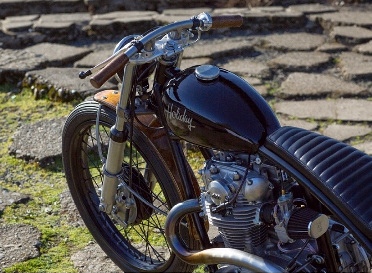 Yamaha XS650 by Holiday Customs