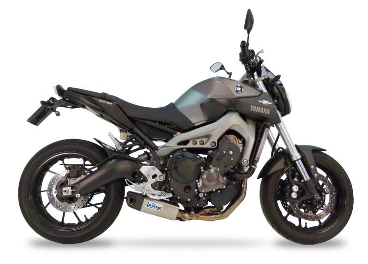 Yamaha MT-09 z wydechem LeoVince