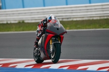 Prototyp motocykla elektrycznego Ducati MotoE na torze Misano