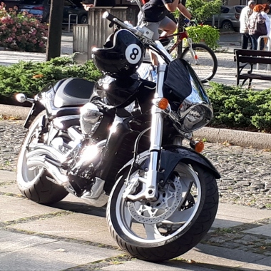 Suzuki M1800 / VZR1800 Intruder 