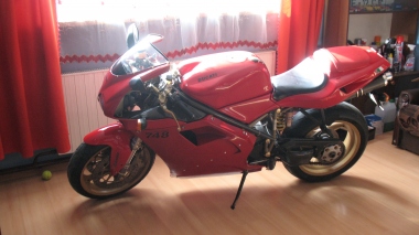 Ducati 748