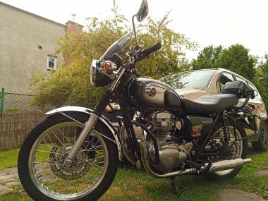 Kawasaki W800