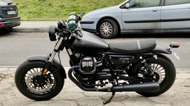 Moto Guzzi V9 Bobber