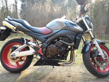 Suzuki GSR 600