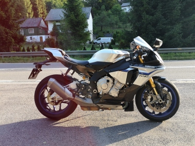 Yamaha YZF-R1 RN32 (2015- )